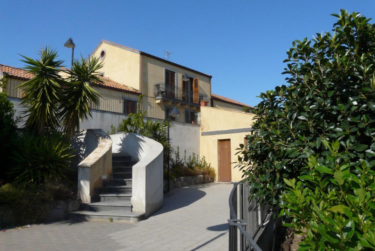 Villa Agriturismo Serra San Biagio à Calatabiano Extérieur photo